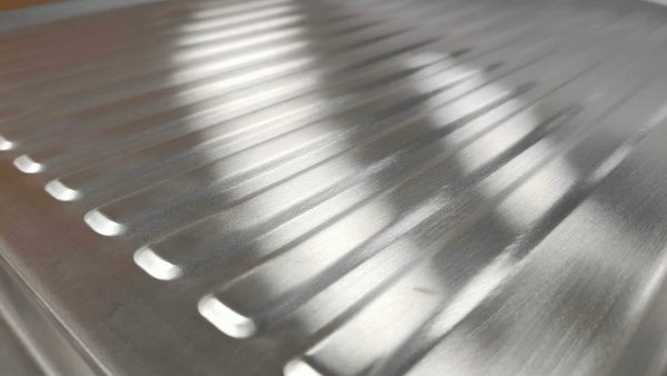 Satin-Finish.jpg ViandPro stainless steel kitchen sink satin finish detail